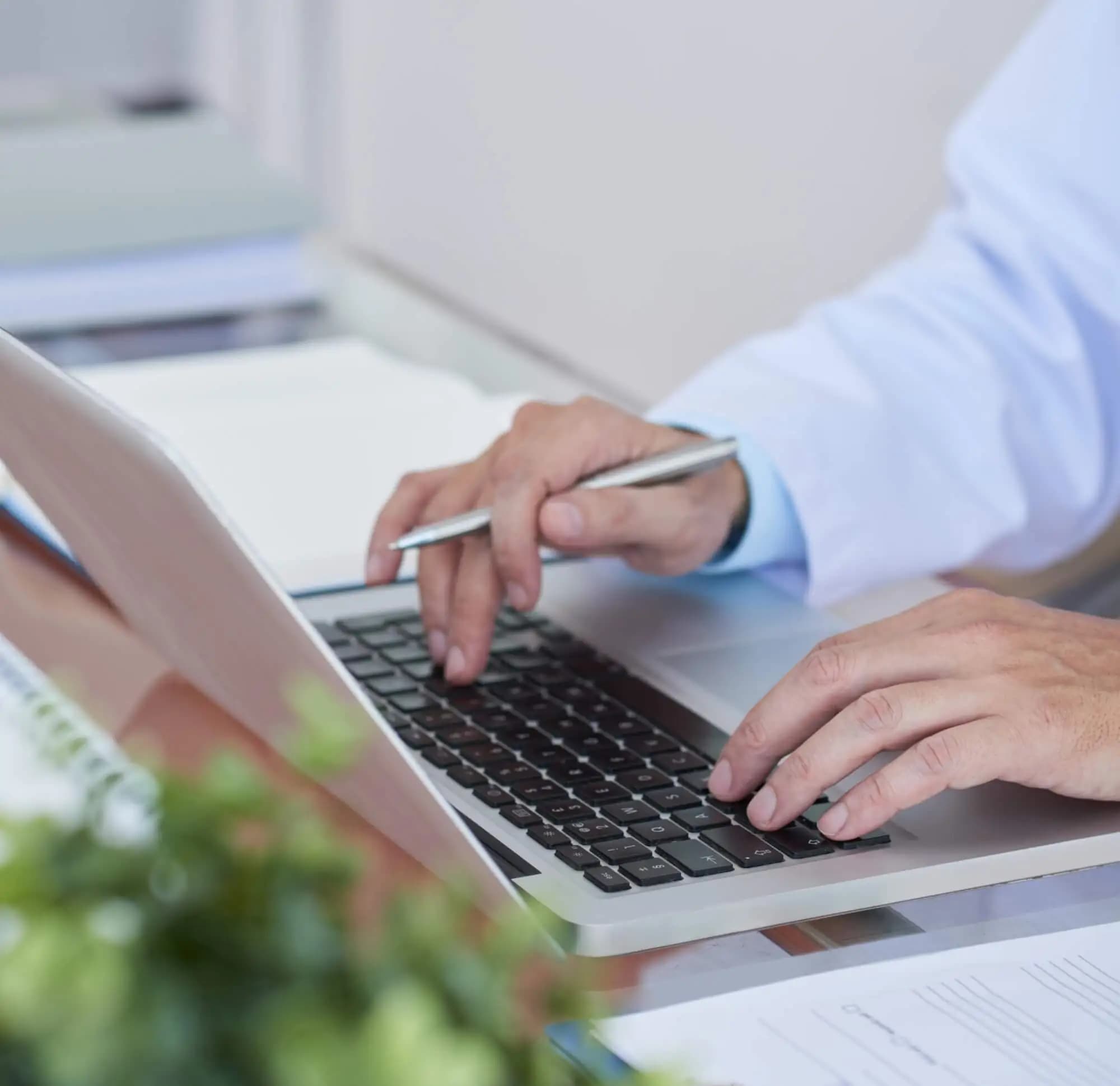 Gestão inteligente de saúde com Rebots